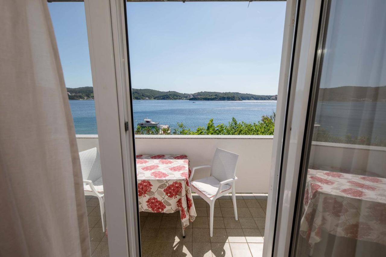 House Subic Apartment Supetarska Draga Luaran gambar